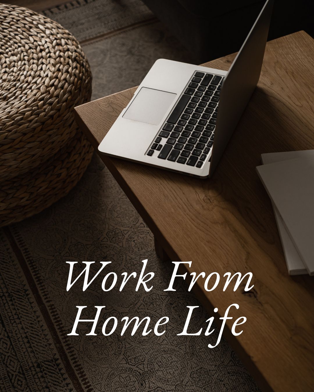 在家工作生活的筆電與居家桌景